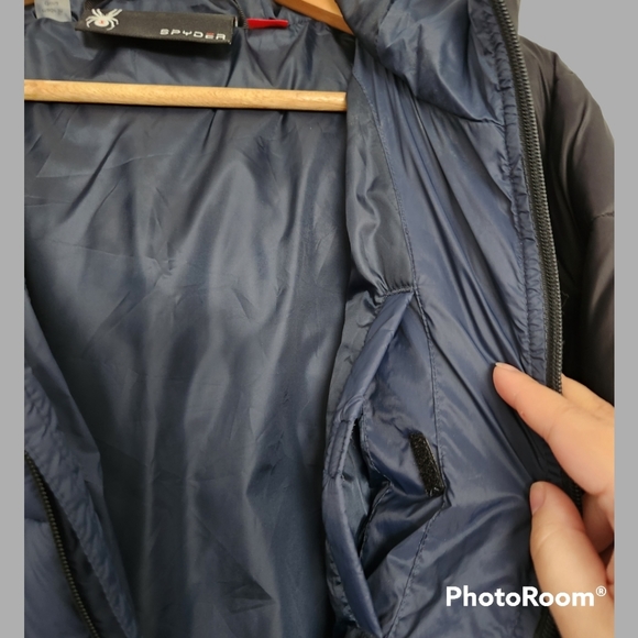 NWOT Spyder Blue and Black Winter Puffer Coat in Medium - Picture 8 of 9